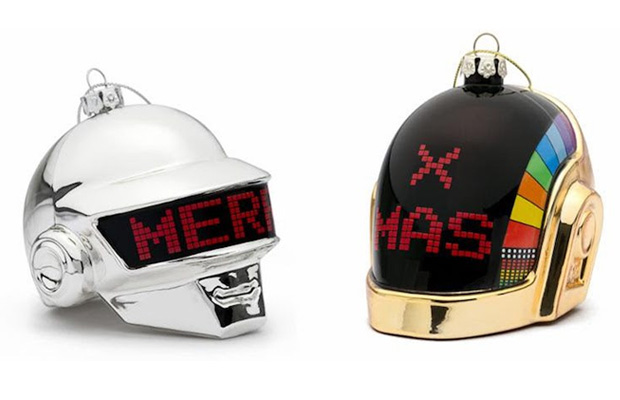 Daft Punk выпустили новый рождественский мерч