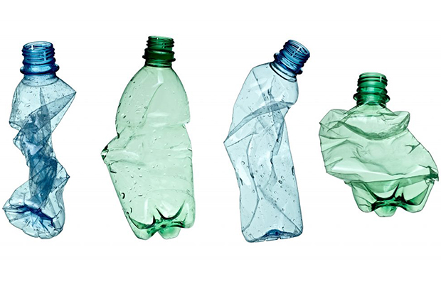 На Ибице запретят одноразовый пластик
