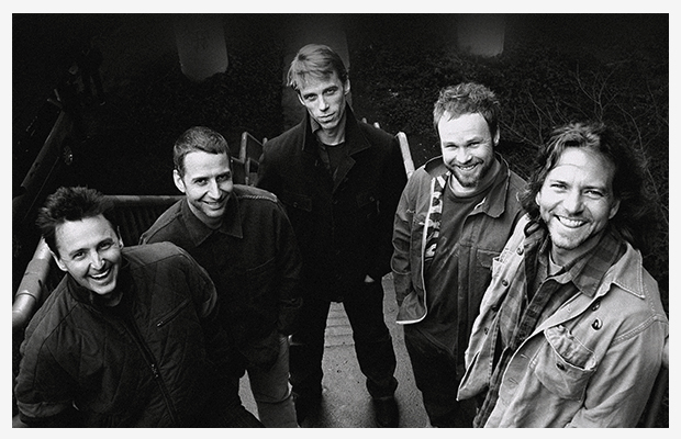 На концерте Pearl Jam побывал надувной Трамп